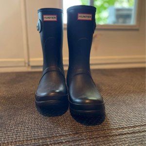 Luna Grey/Black Short Hunter Boots Size 10
